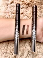 EYE BROWS – Le stylo précision pour des sourcils parfaits