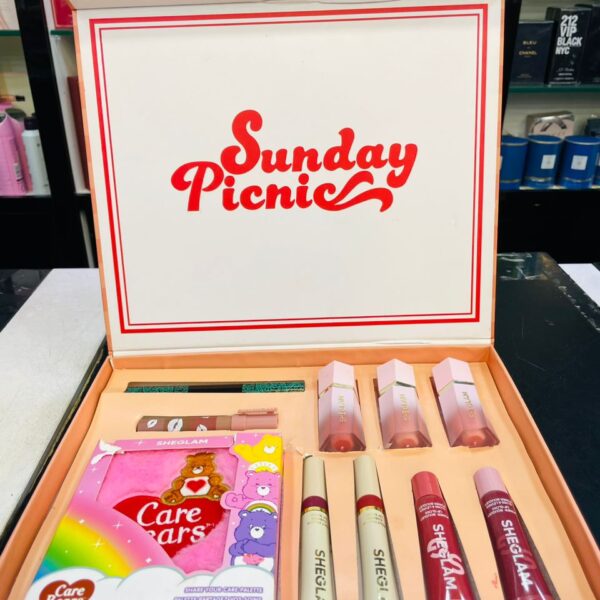 SHEGLAM – SUNDAY PICNIC BOX