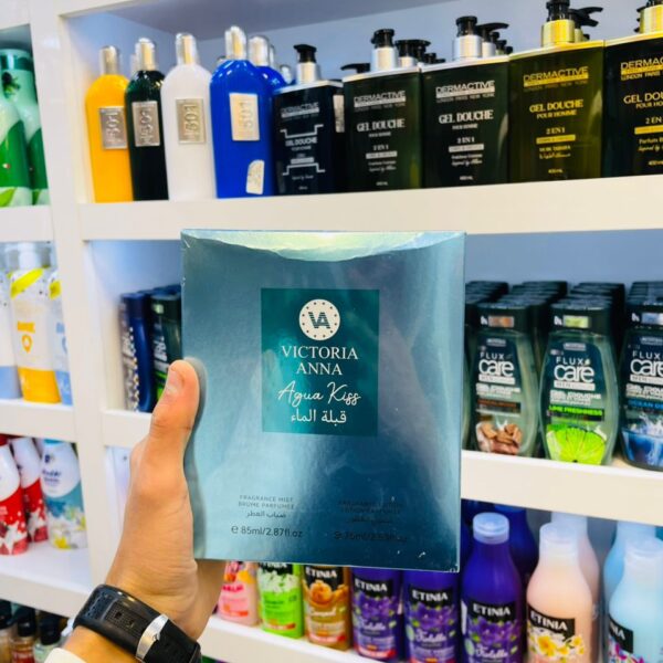 VICTORIA AGUNA KISSE